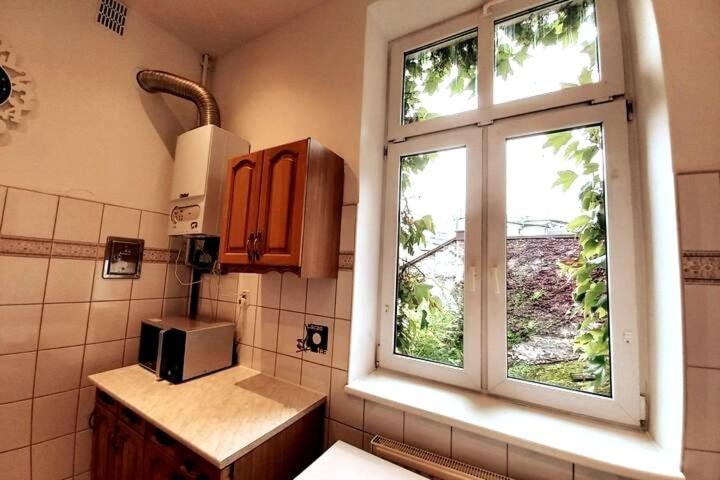 Old Town - 3 Bedrooms Soltyka Str S4